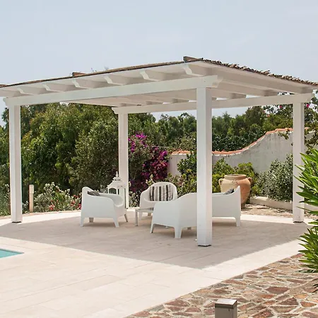 Casa Mutrecu אורוסיי